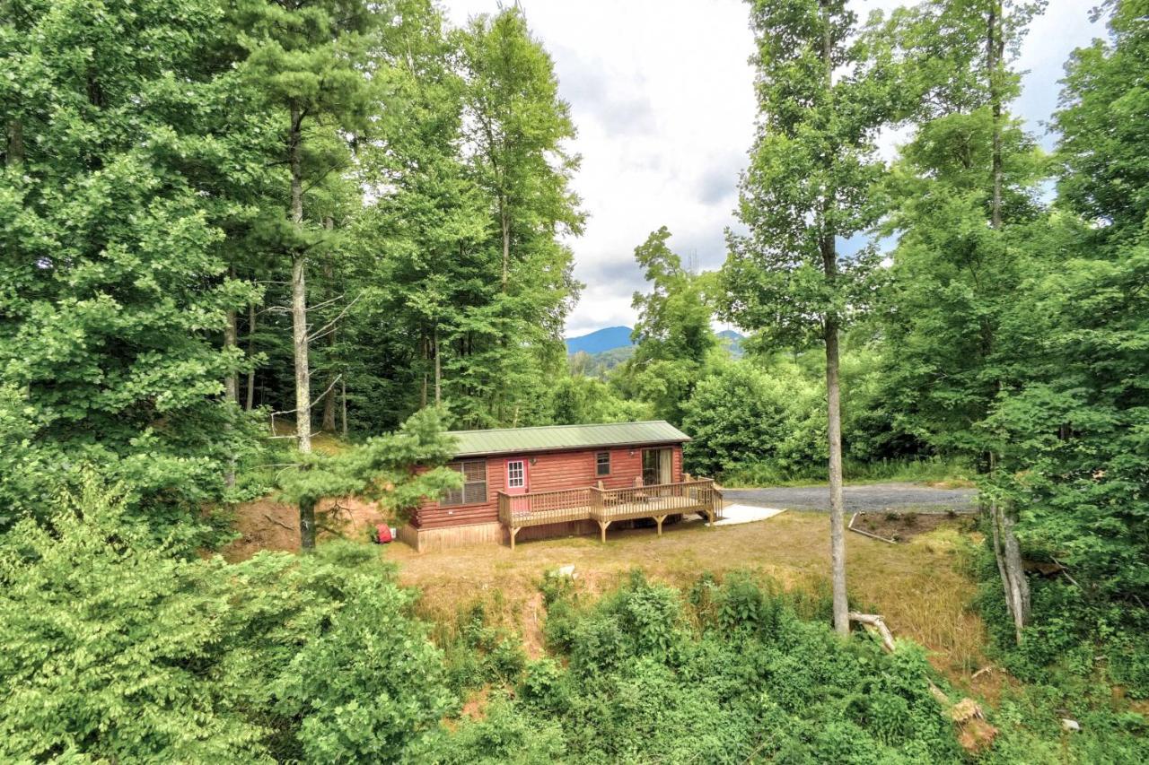 Quaint Log Cabin With Views Near West Jefferson Warrensville Екстер'єр фото