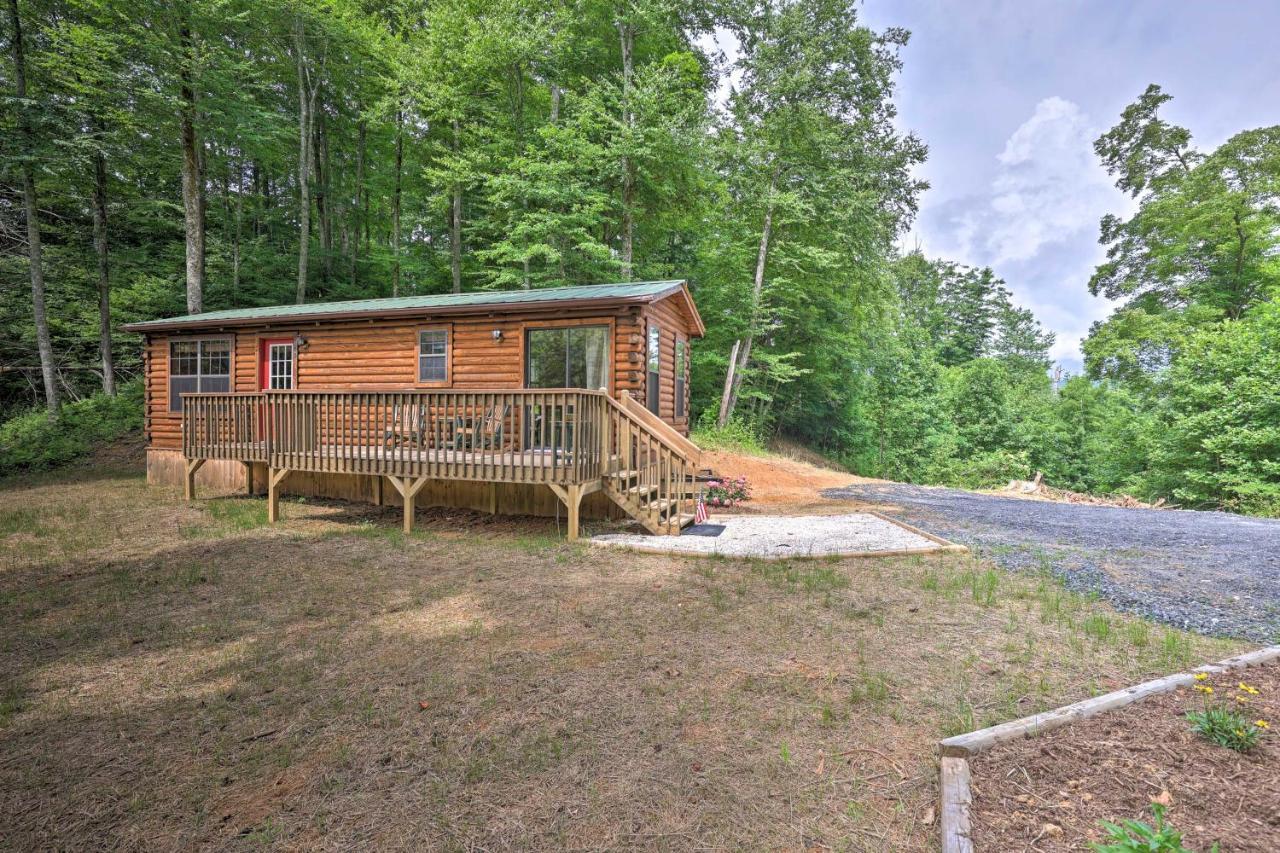 Quaint Log Cabin With Views Near West Jefferson Warrensville Екстер'єр фото